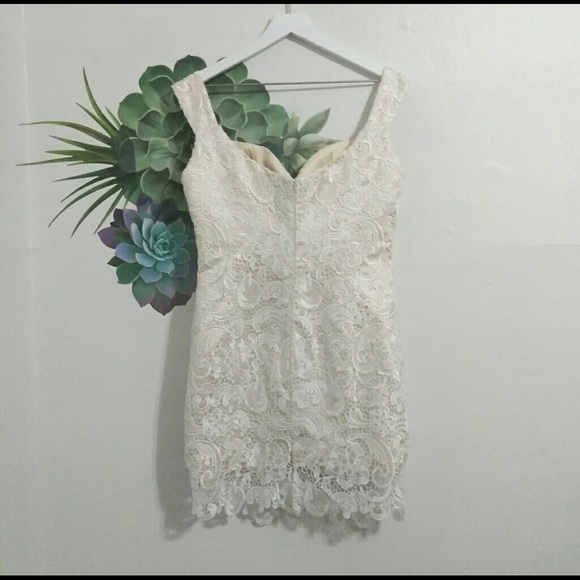 White lace dress over Ivory - Picture 3 of 5